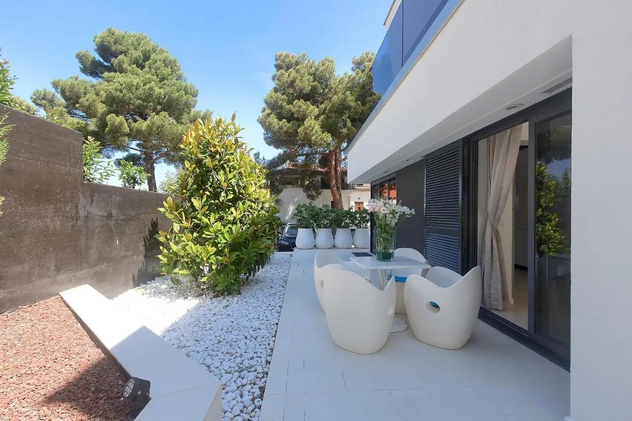 Villa Coco Rovinj 0*,  Croatia