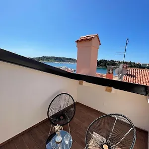 Nea Seaview 3-apartments! Apartman