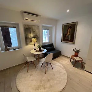 Noelle Apartment