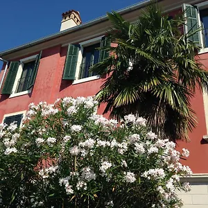  Apartman Rovinj's Flowers